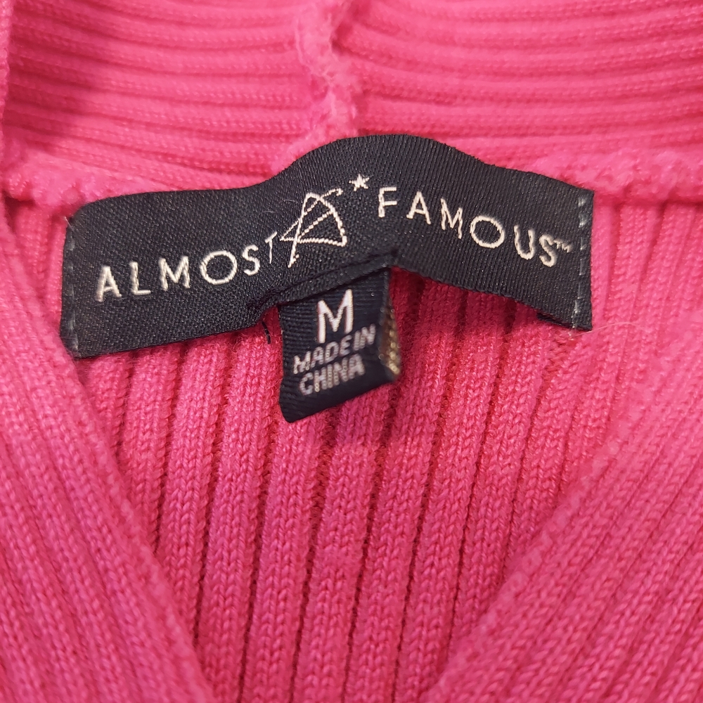 Pink Ribbed Halter Top By Almost Famous Size Medium - Picture 3 of 8